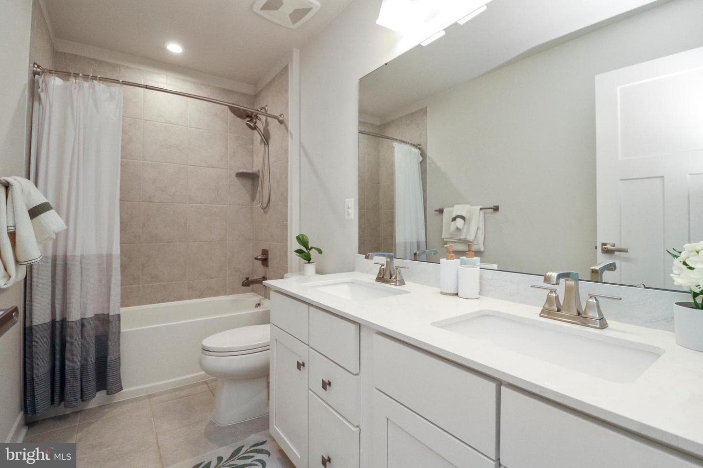 15179 Haymarket Landing Drive photo 54