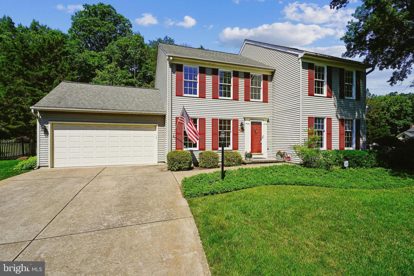 16109 Olmstead Lane photo 1