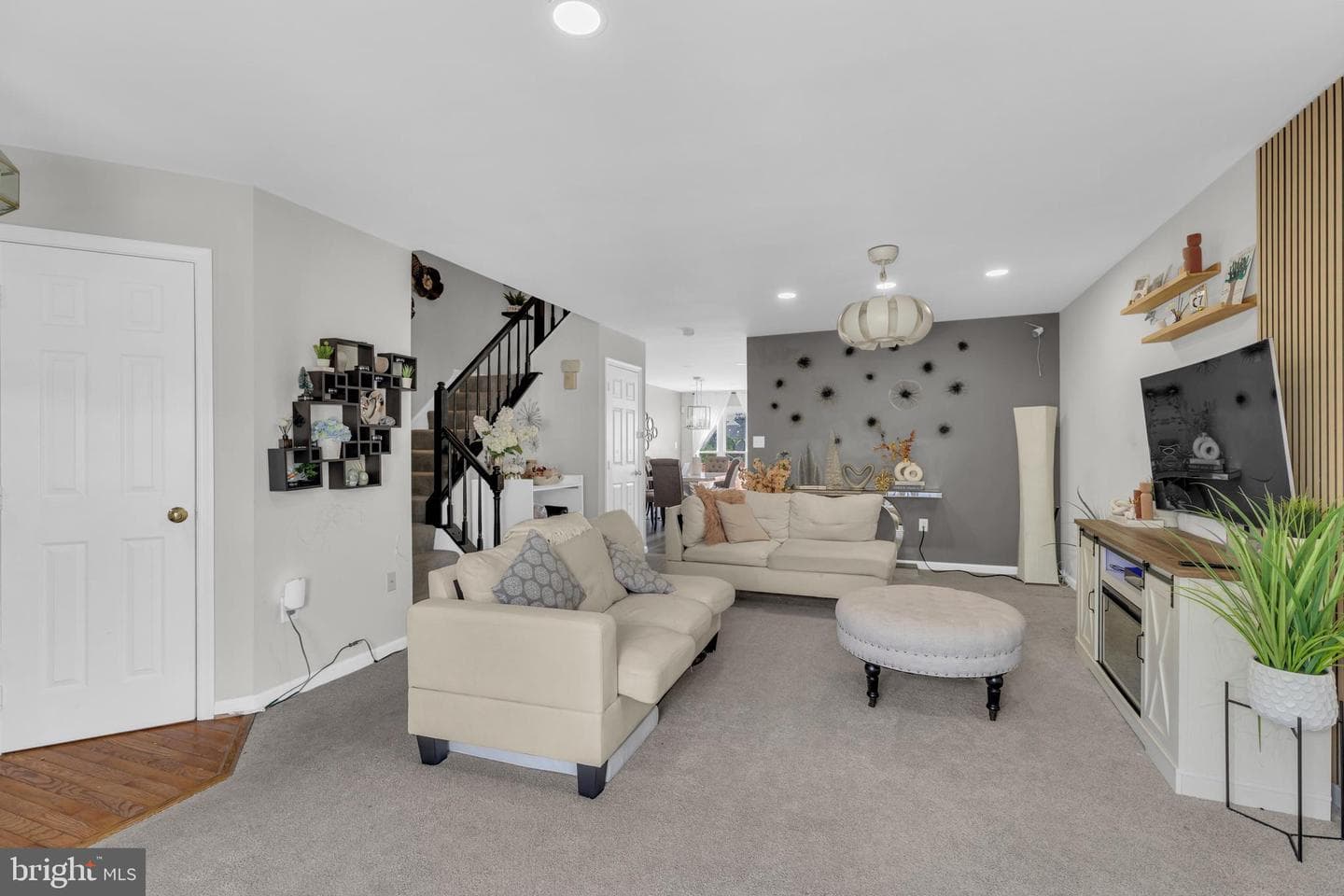 16844 Winston Lane photo 4