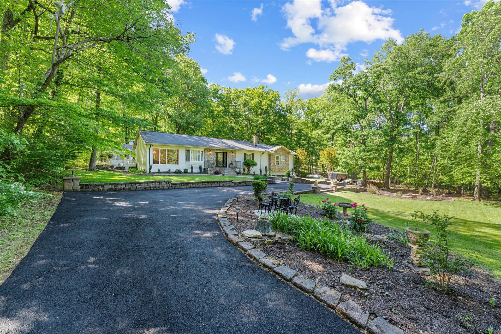 3800 Mountain Road photo 5