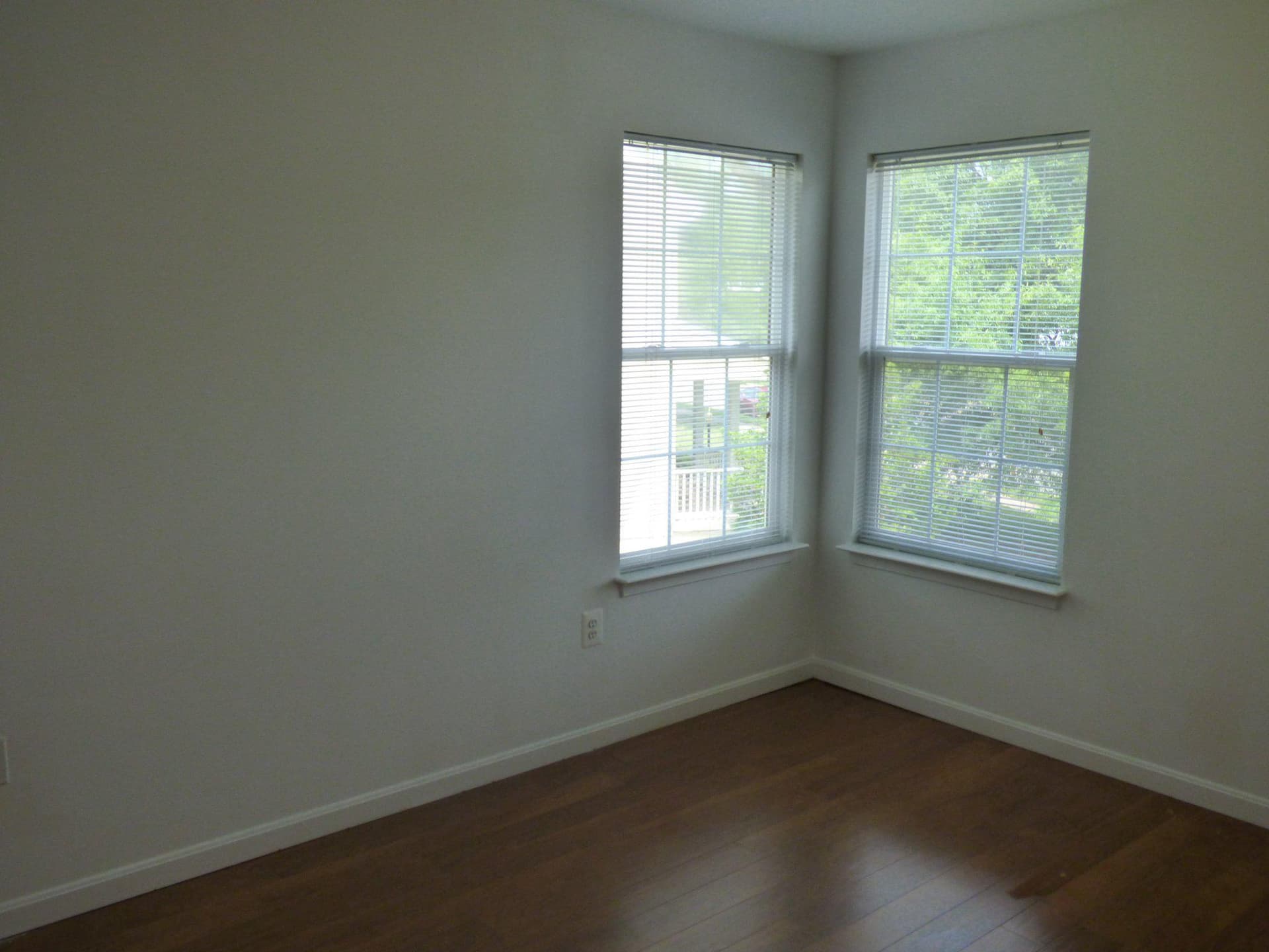 8900 Telford Court photo 38