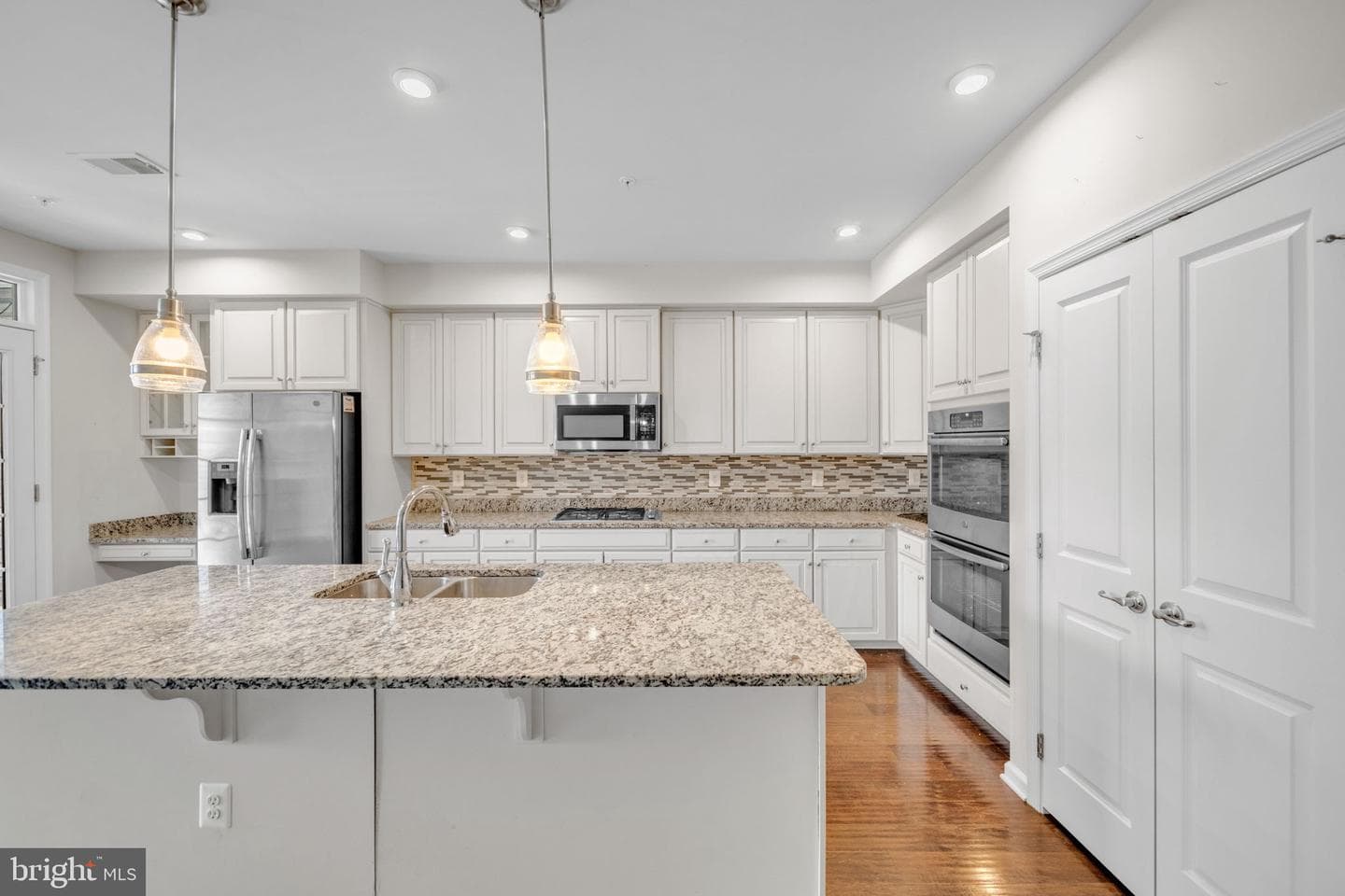 3634 Briarwood photo 3