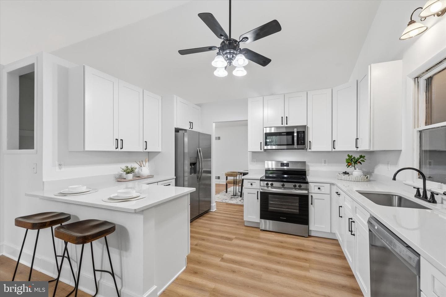 12216 Stoneybrook Drive photo 8