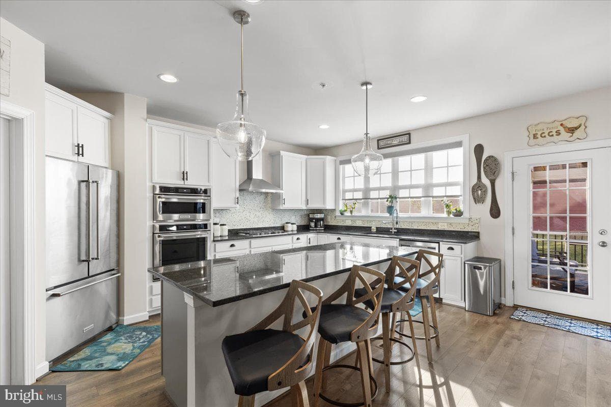 18020 Cedar Grove Ln photo 2