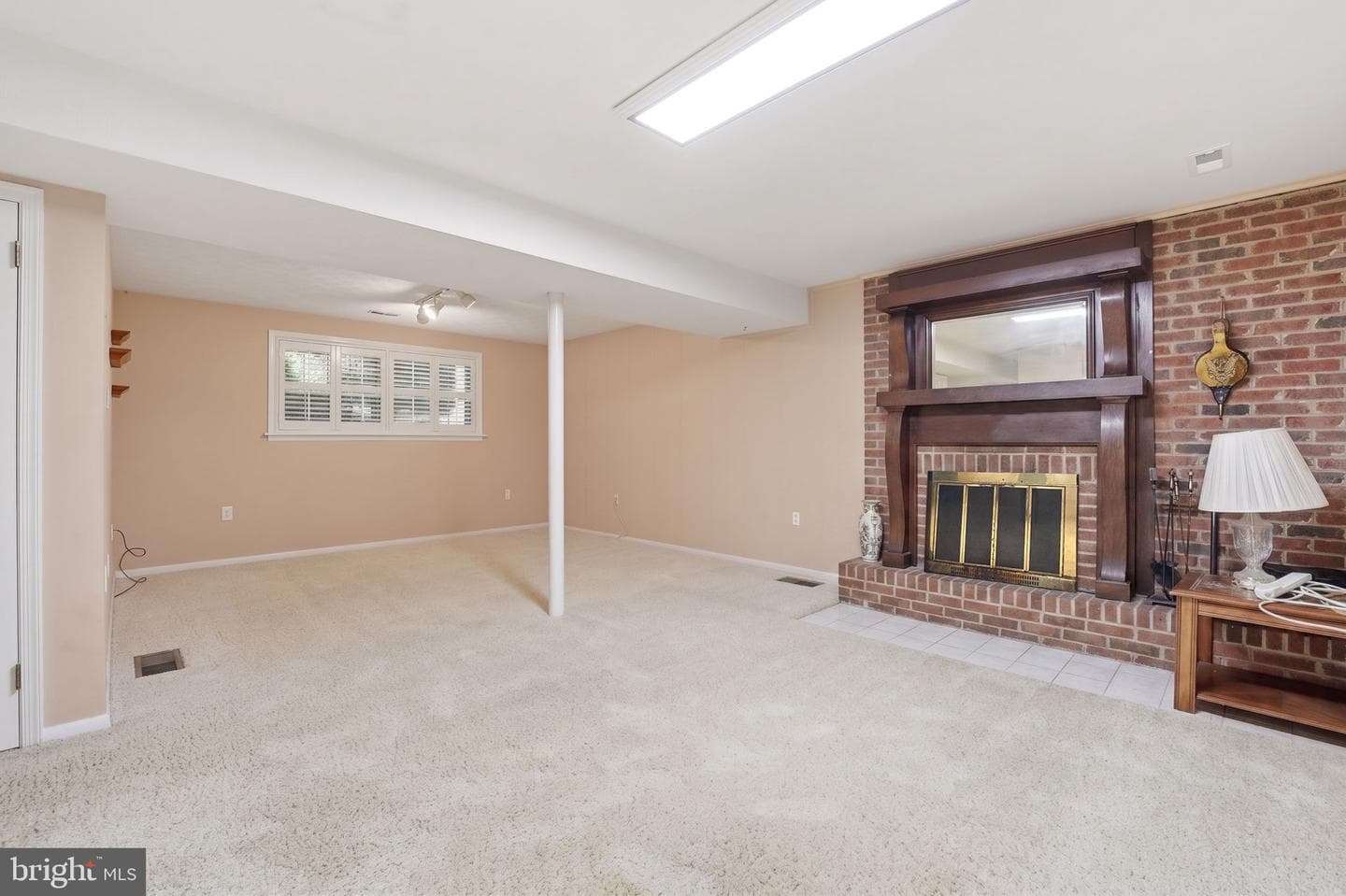 14905 January Court photo 28