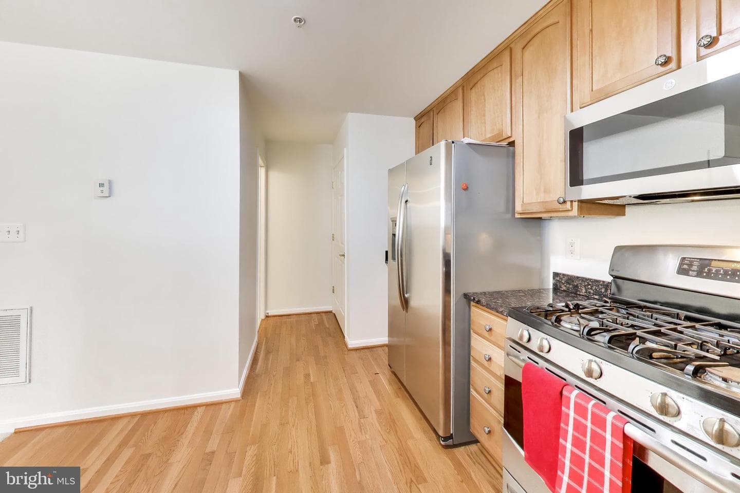 16815 Nuttal Oak Place photo 10