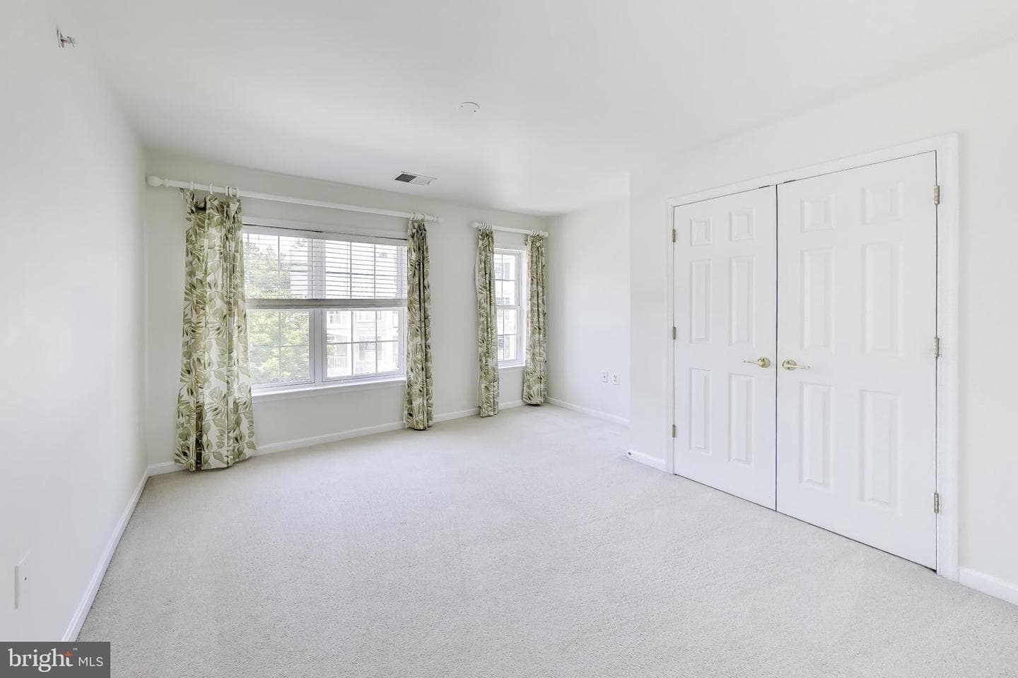 16815 Nuttal Oak Place photo 19