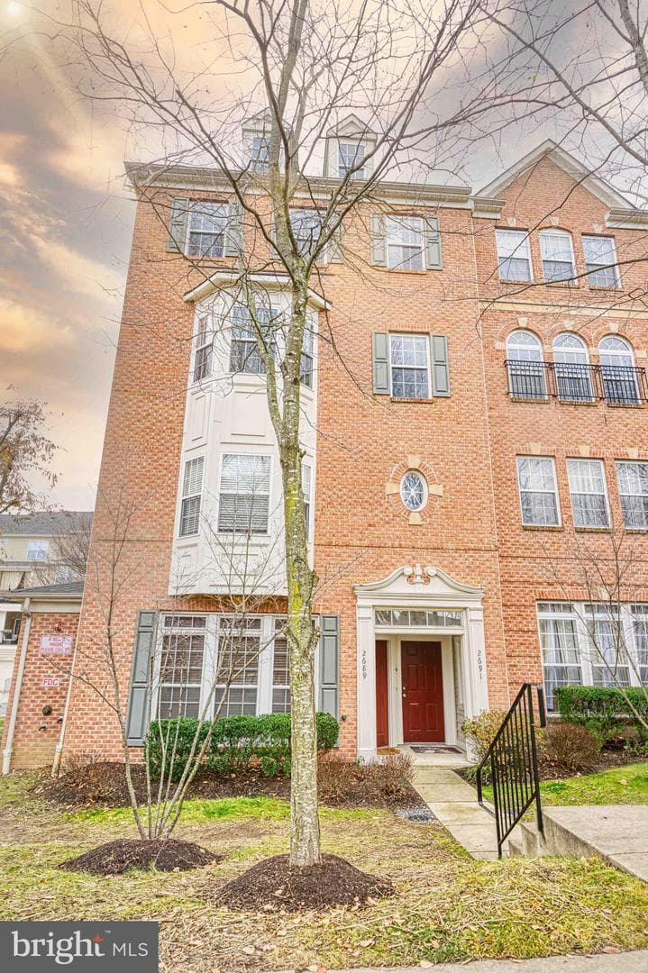 2691 Sheffield Hill Way, Woodbridge