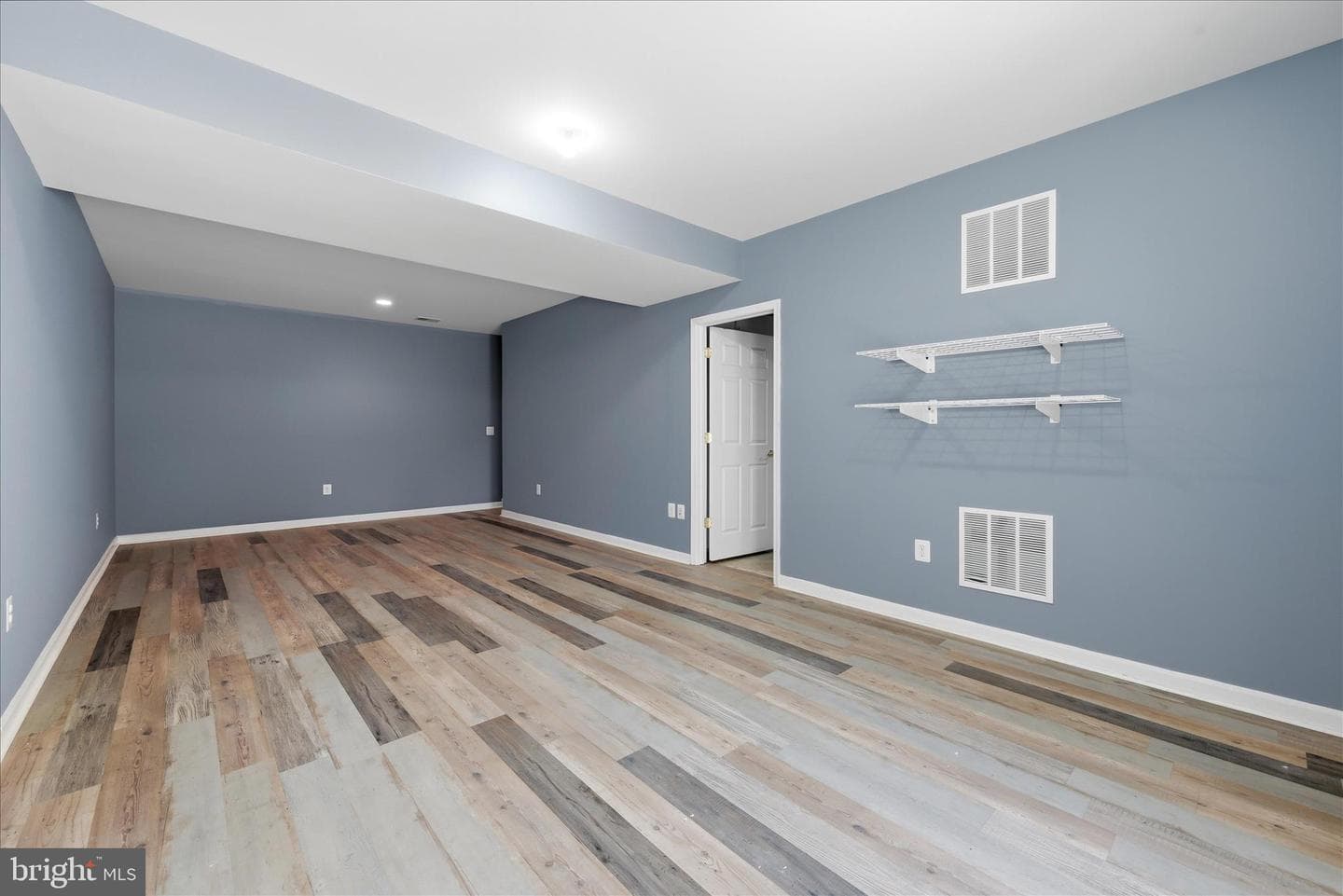 5466 Bantry Court photo 36