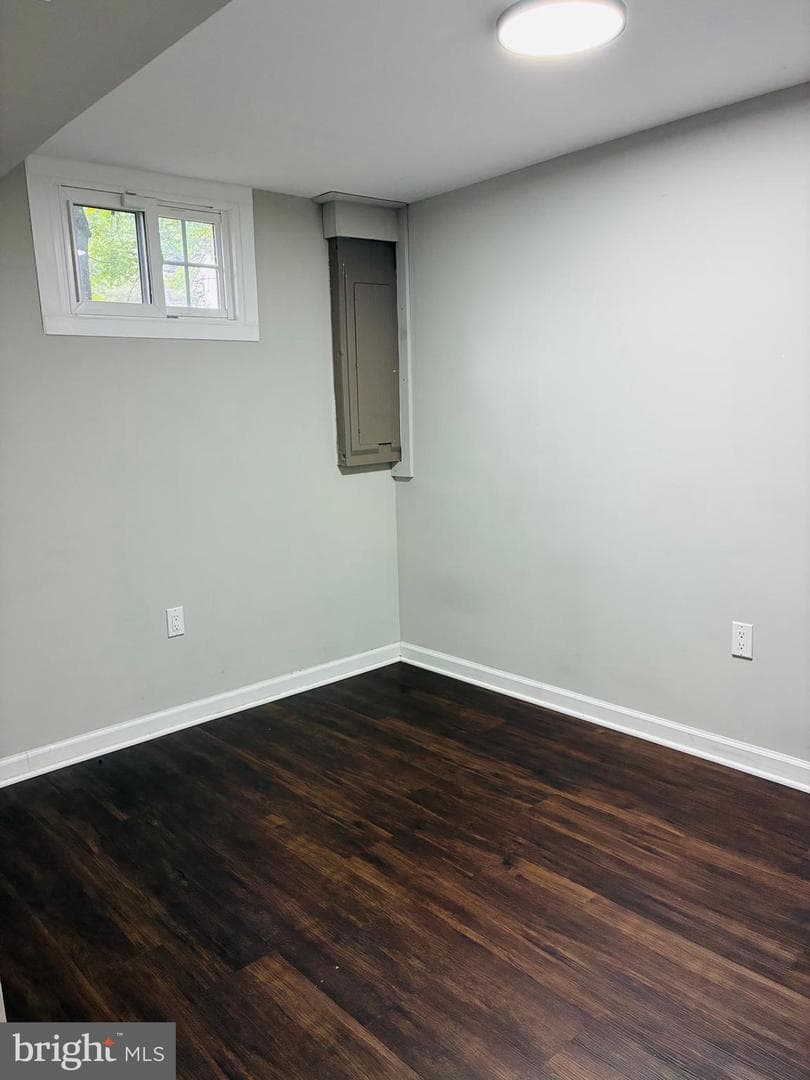1827 Hylton Avenue photo 29
