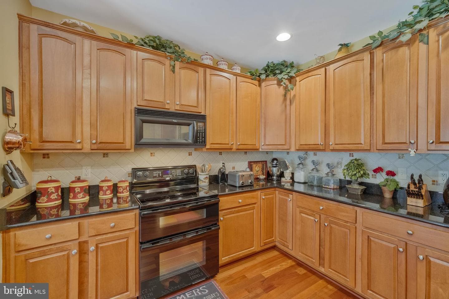 17253 Four Seasons Drive photo 32