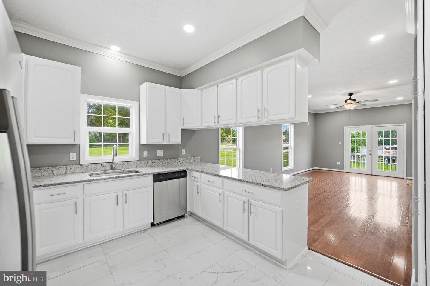 15001 Fleetwood Drive photo 12