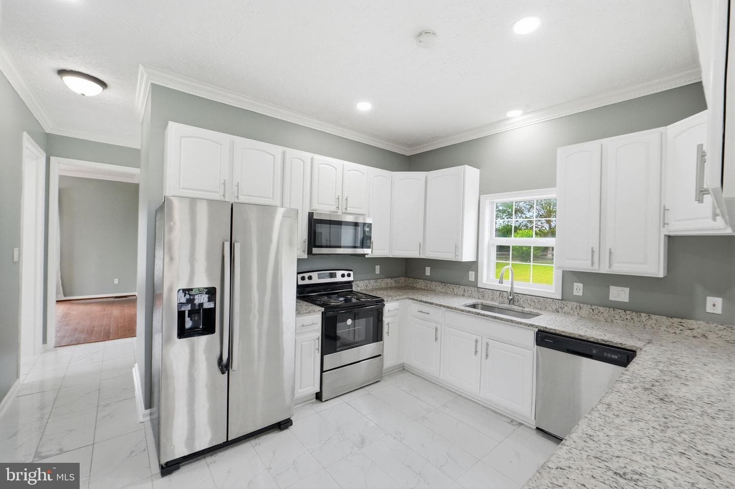 15001 Fleetwood Drive photo 14