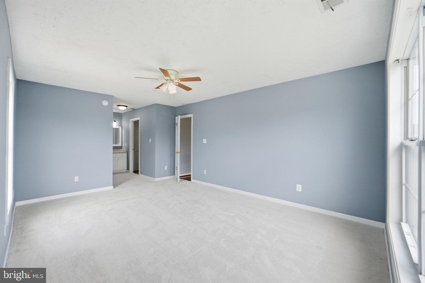 15001 Fleetwood Drive photo 24