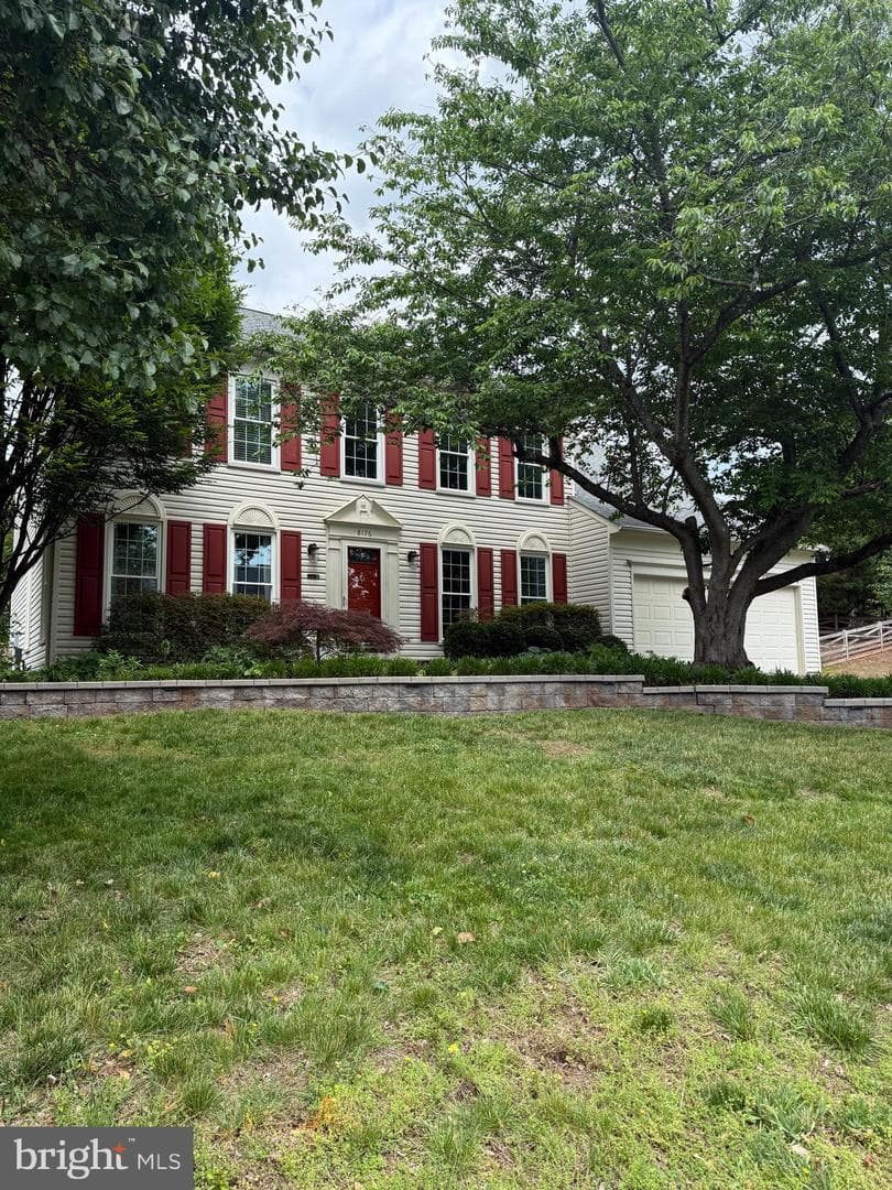 8176 Lone Oak Court photo 2