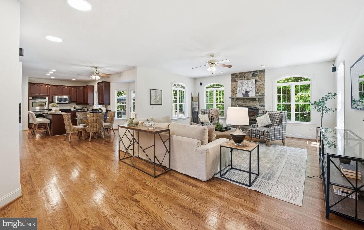13433 Classic Oaks Court photo 12