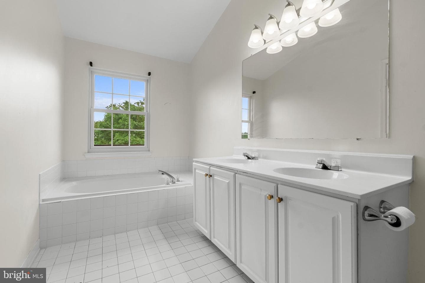 8005 Coachcrest Court photo 28