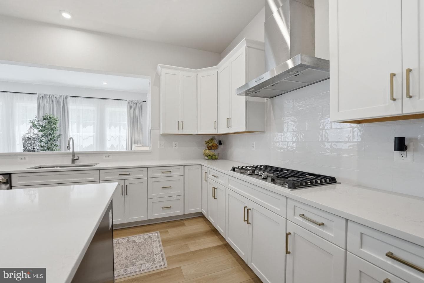 8678 Sycamore Springs Way photo 18