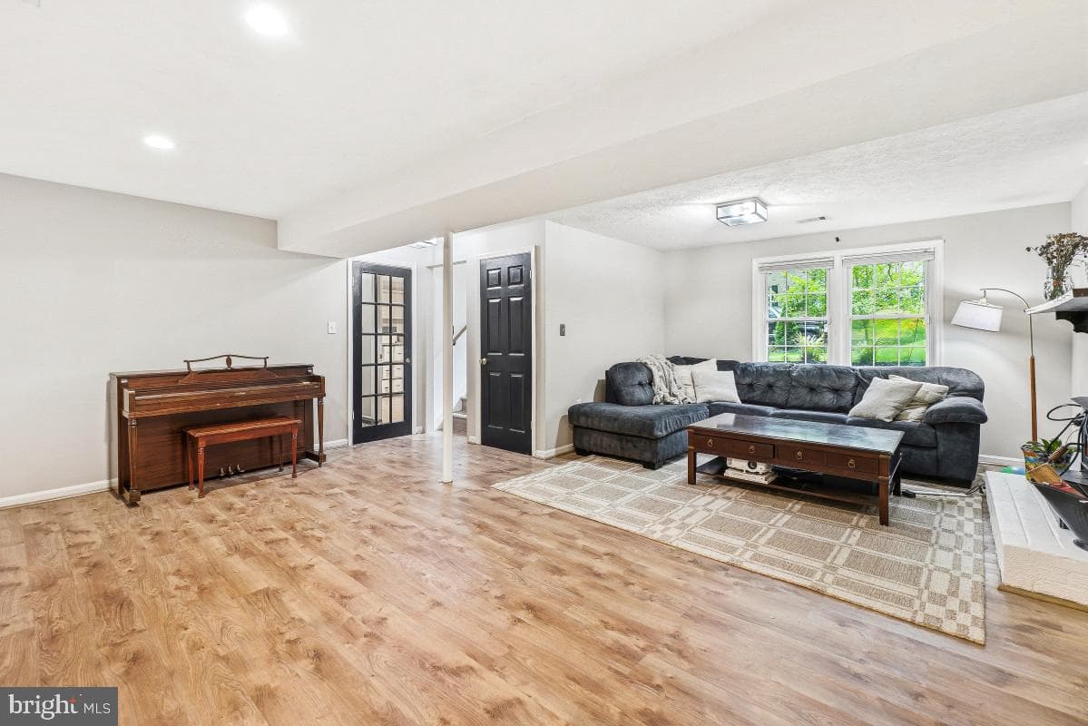 16208 Cypress Court photo 20