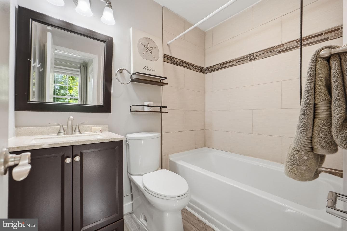 7402 Colton Lane photo 16