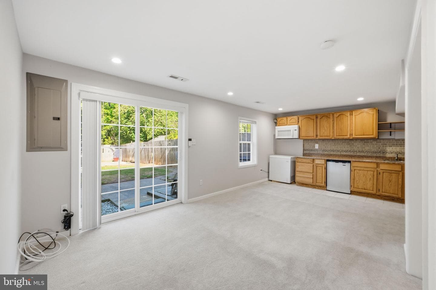 7402 Colton Lane photo 27