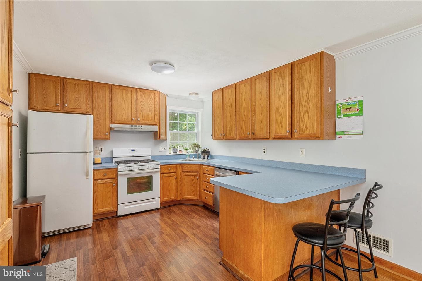 7817 Howard Street photo 11