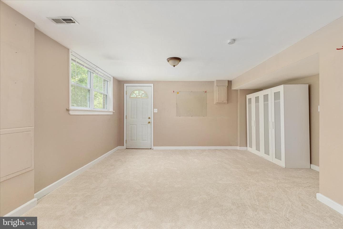 7817 Howard Street photo 30