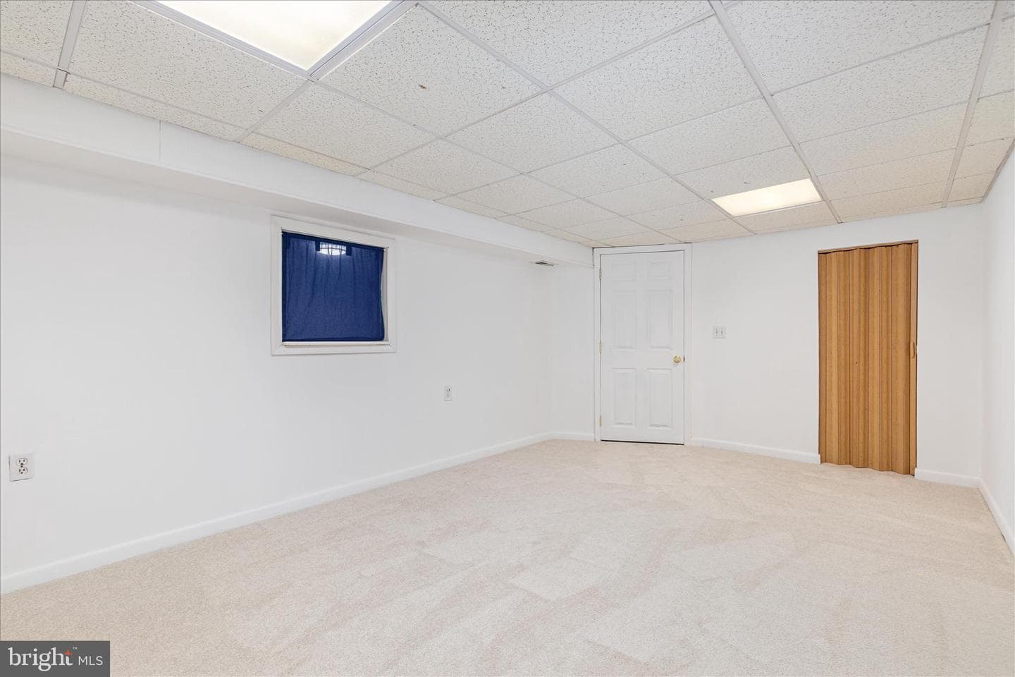 7817 Howard Street photo 38