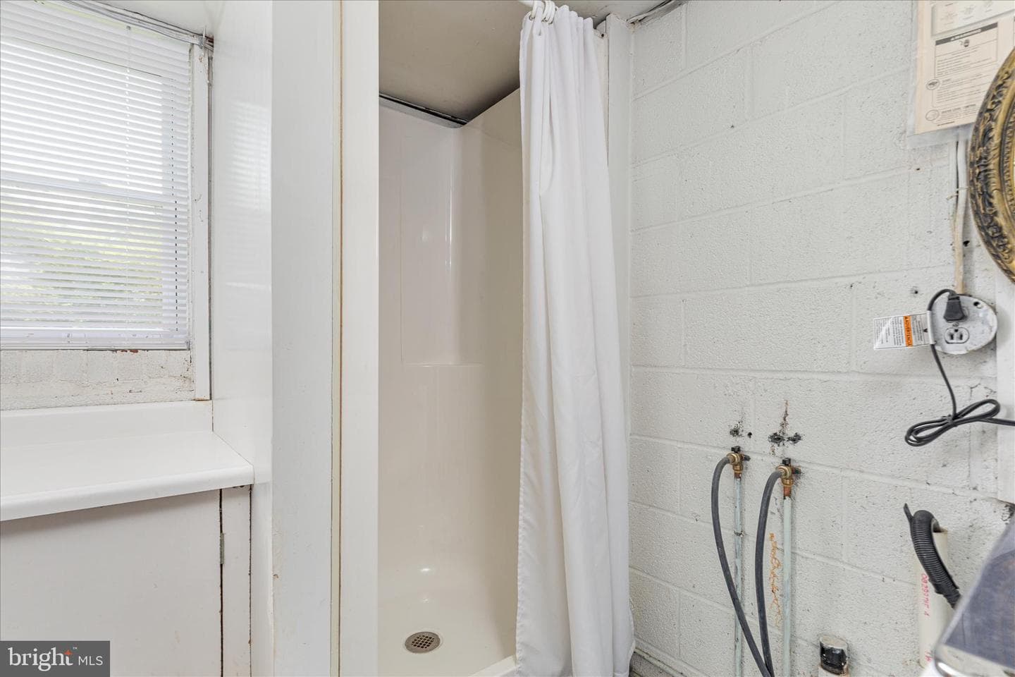 7817 Howard Street photo 42