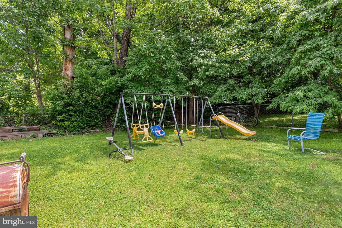7817 Howard Street photo 48