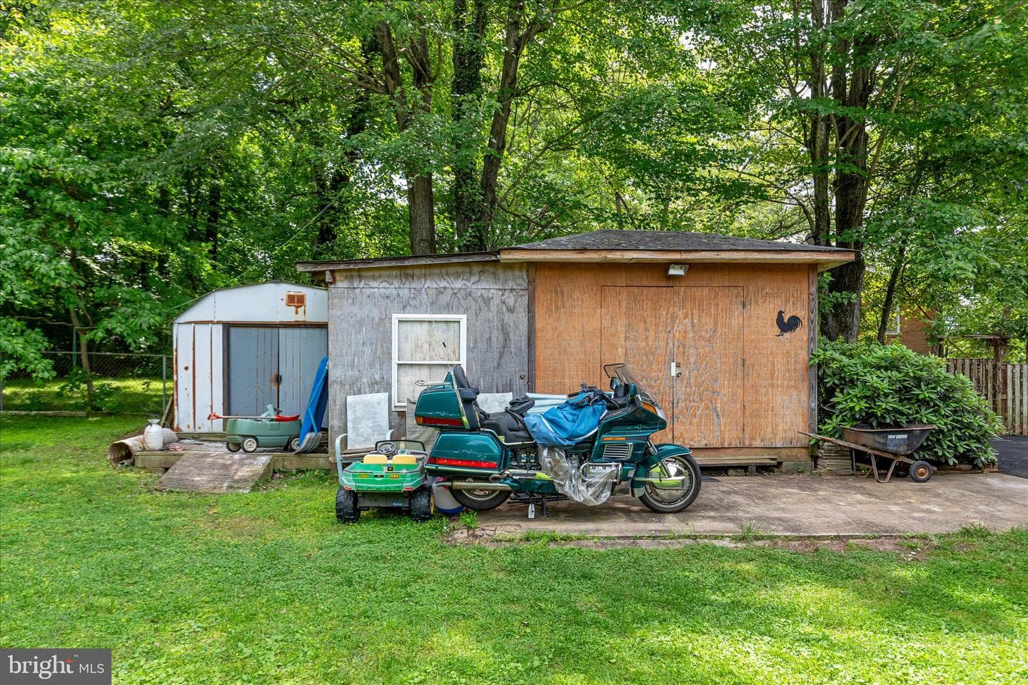 7817 Howard Street photo 50