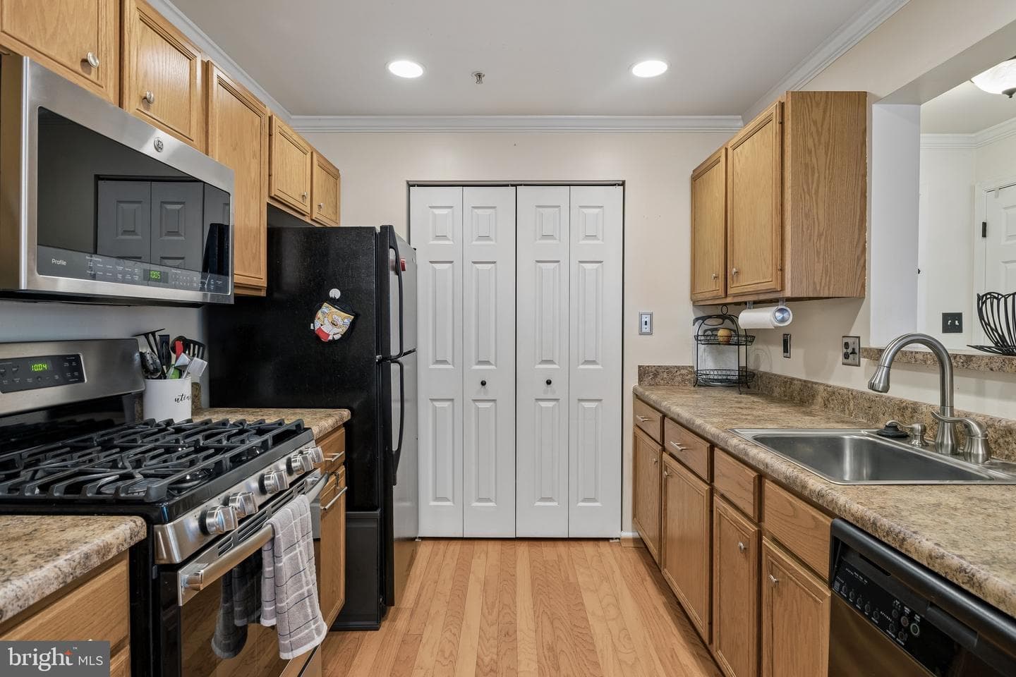 8103 Lacy Drive photo 5