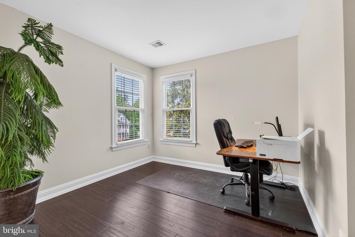 8020 Amsterdam Court photo 37