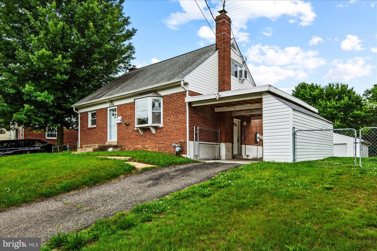 13706 Botts Ave photo 3