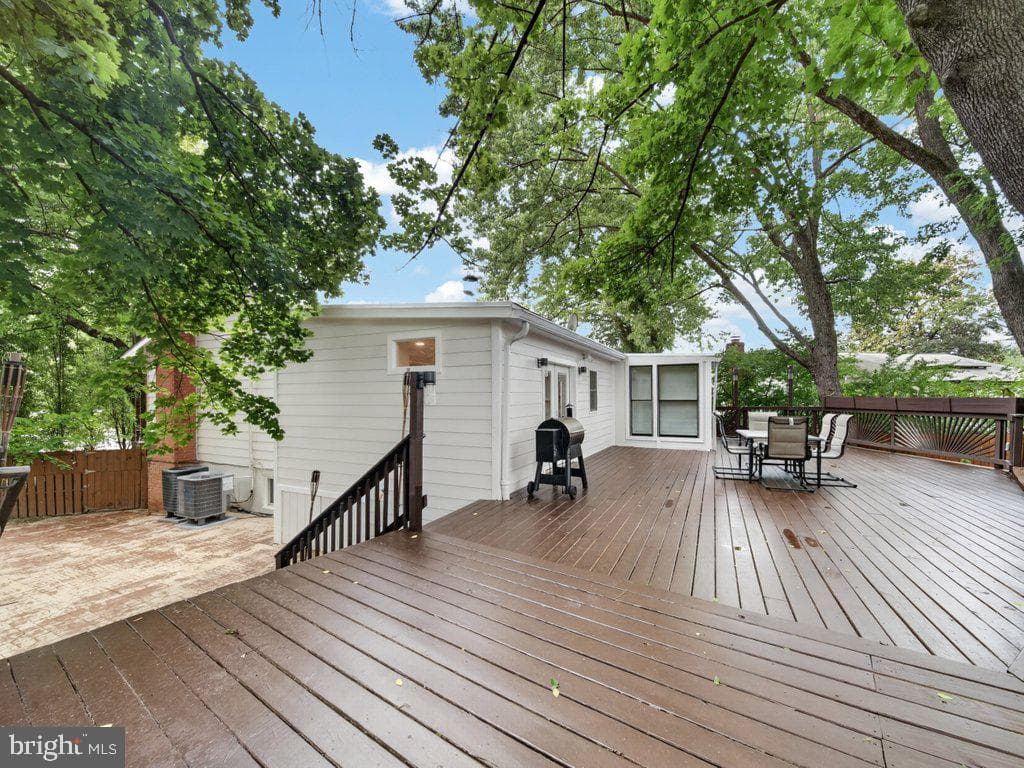 13427 Delaney Road photo 57