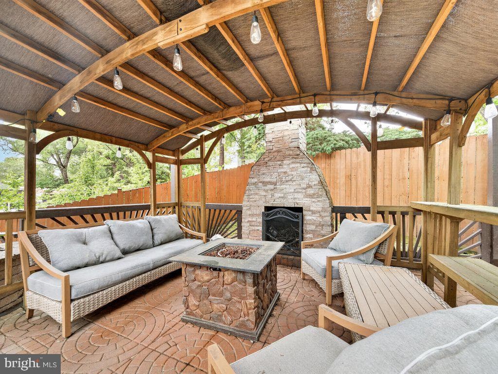 13427 Delaney Road photo 58