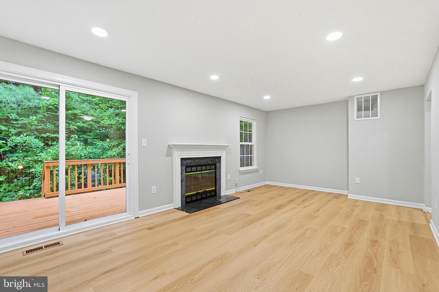 15646 Montview Drive photo 22