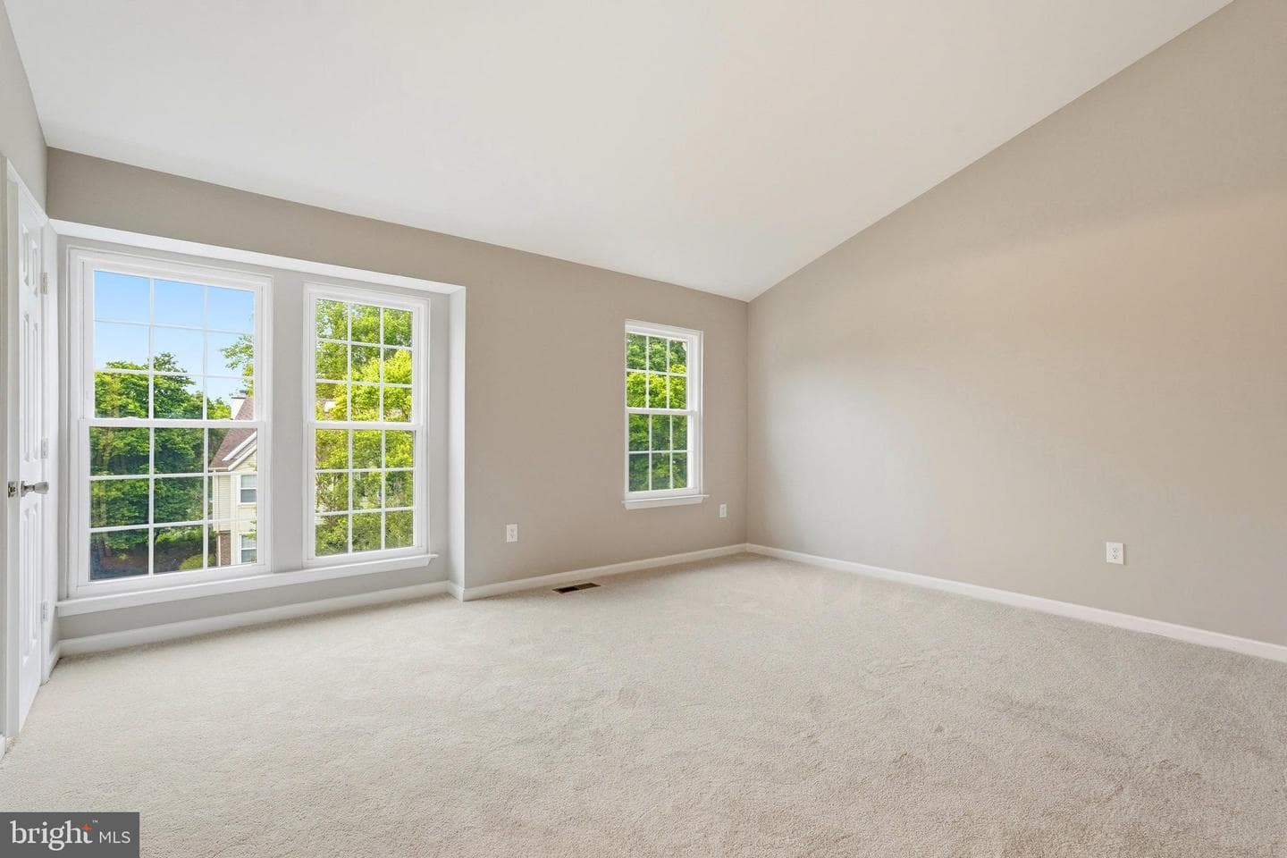 15646 Montview Drive photo 27