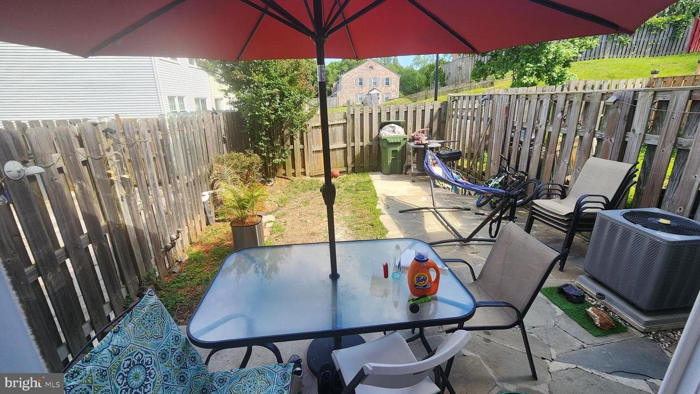 16607 Sutton Place, Woodbridge