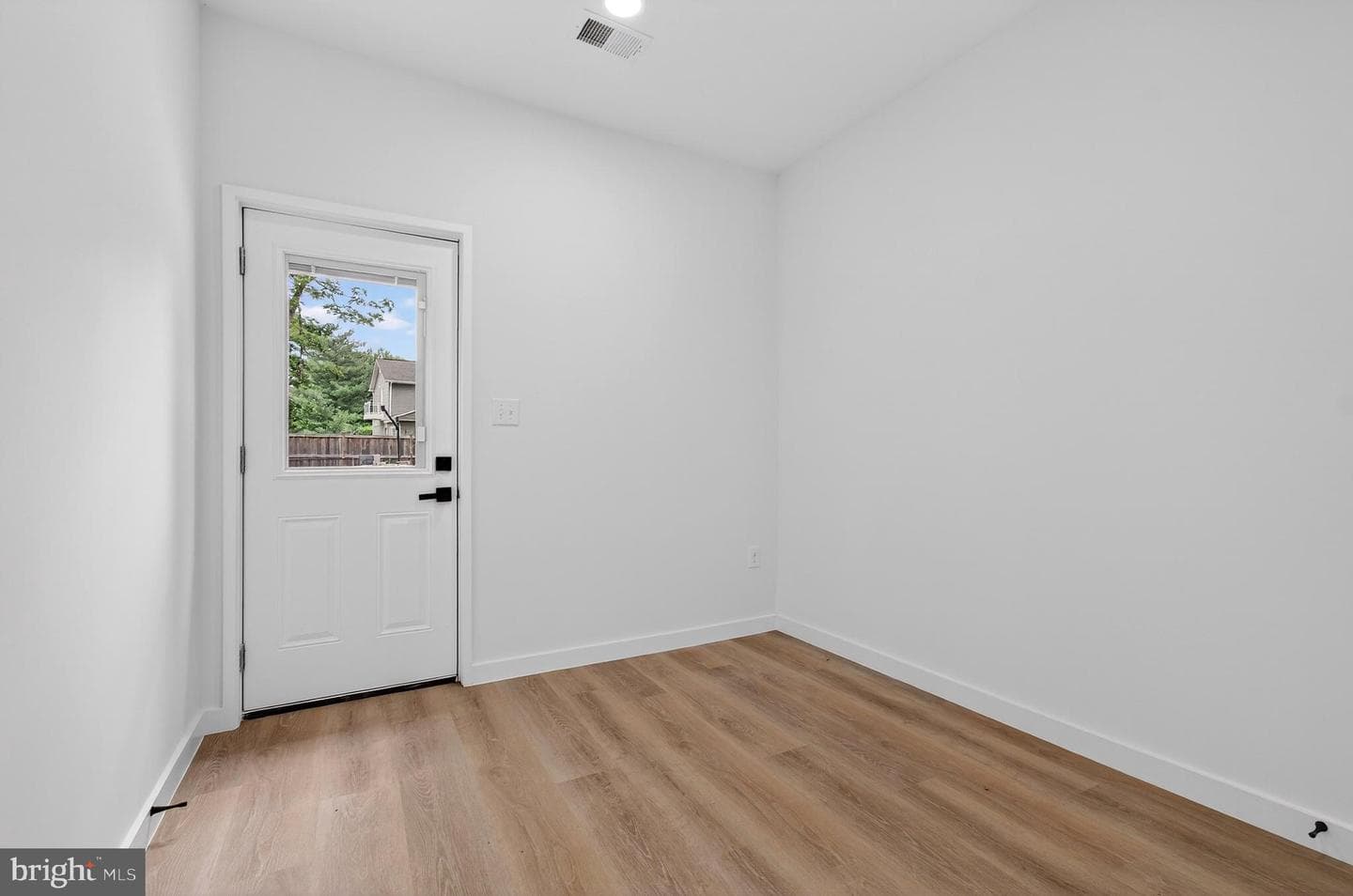 14404 Birchdale Avenue photo 25