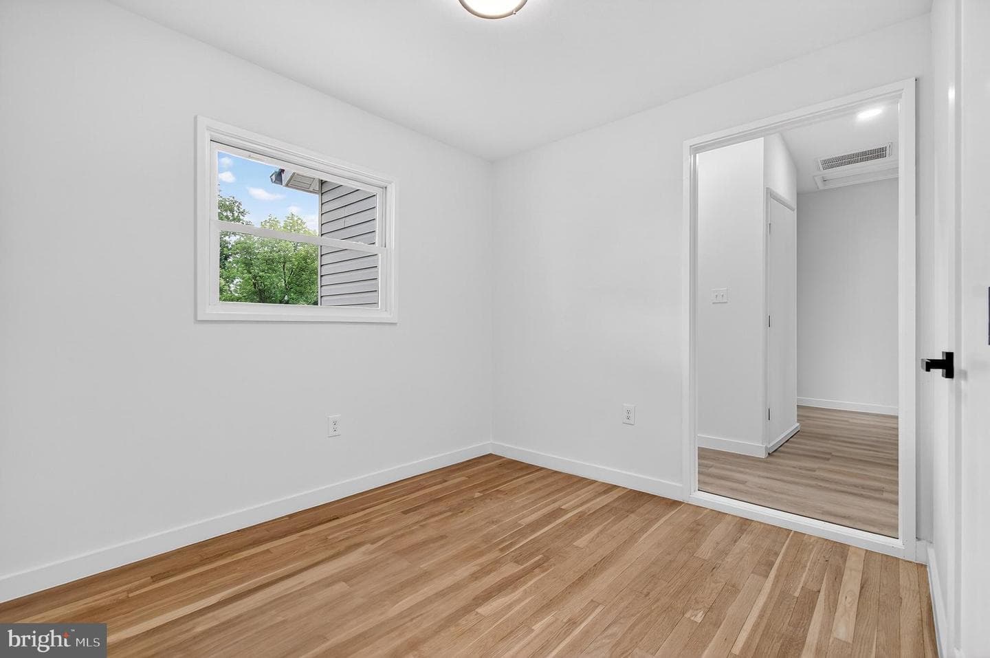 14404 Birchdale Avenue photo 29