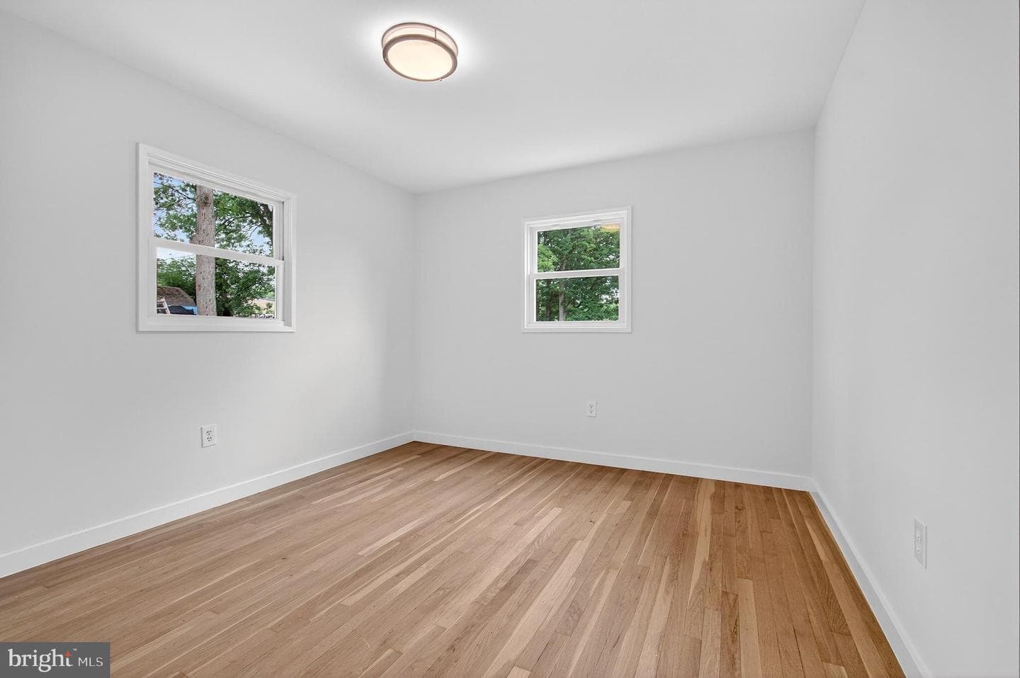 14404 Birchdale Avenue photo 35