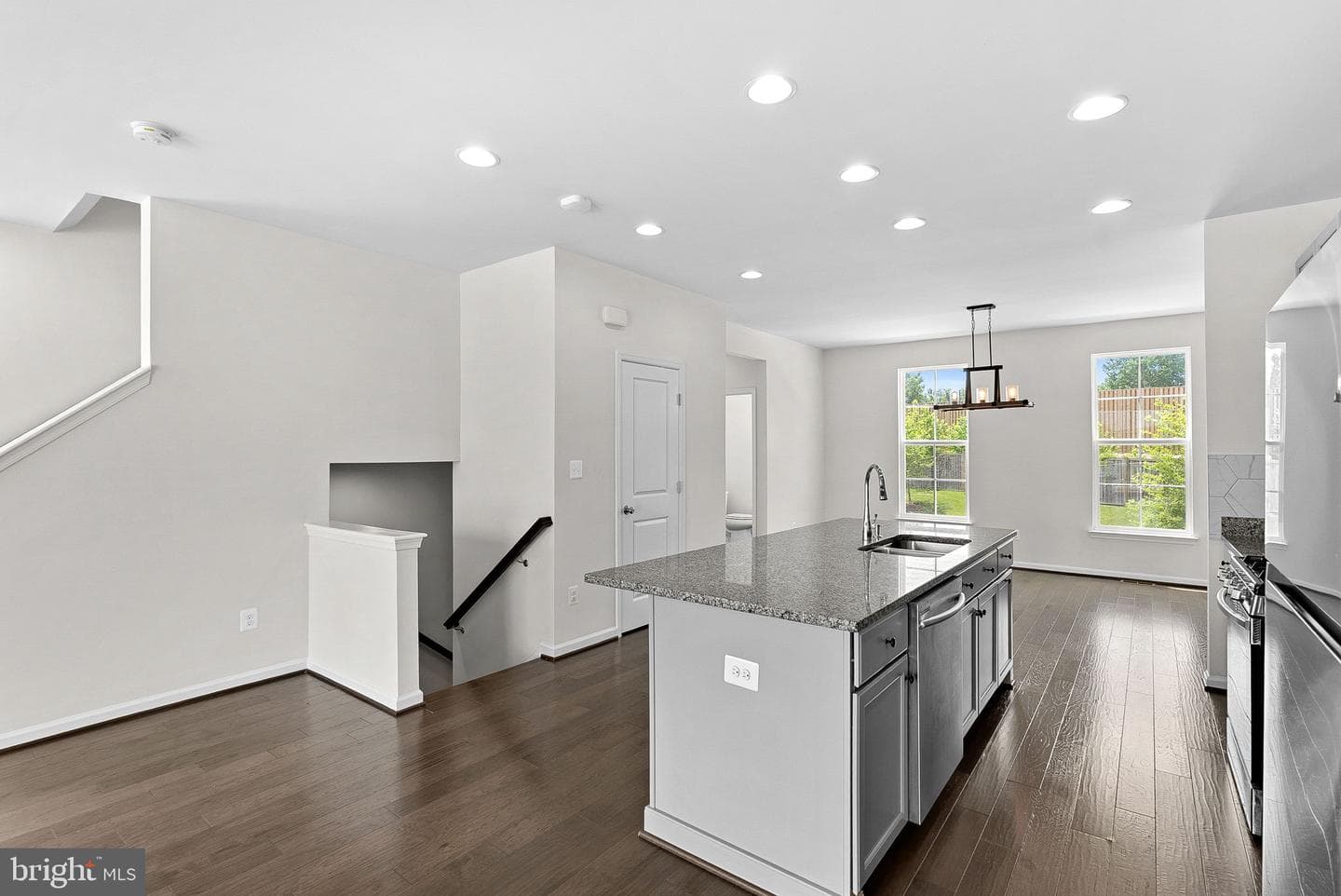 8192 Broad Place photo 14