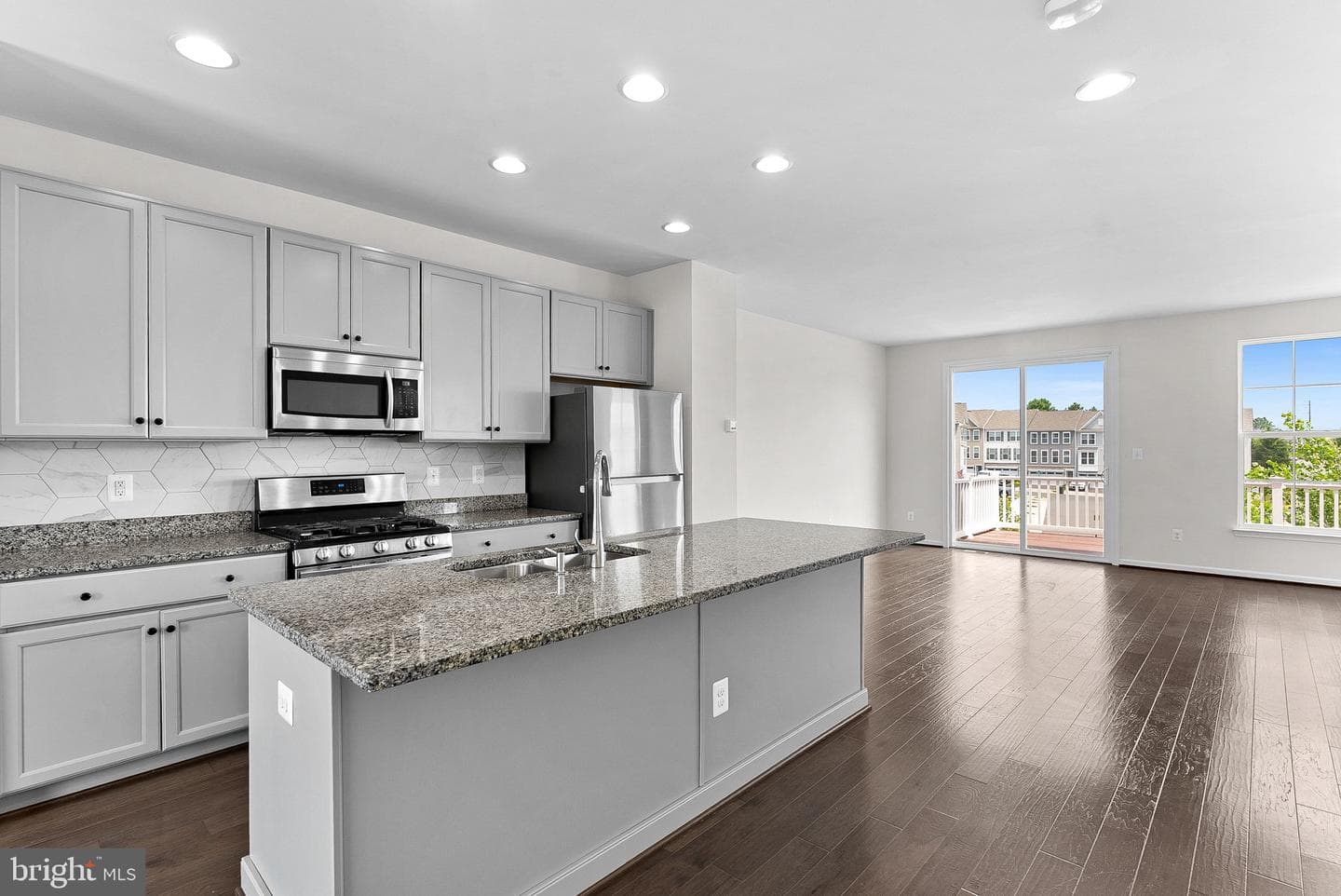8192 Broad Place photo 16