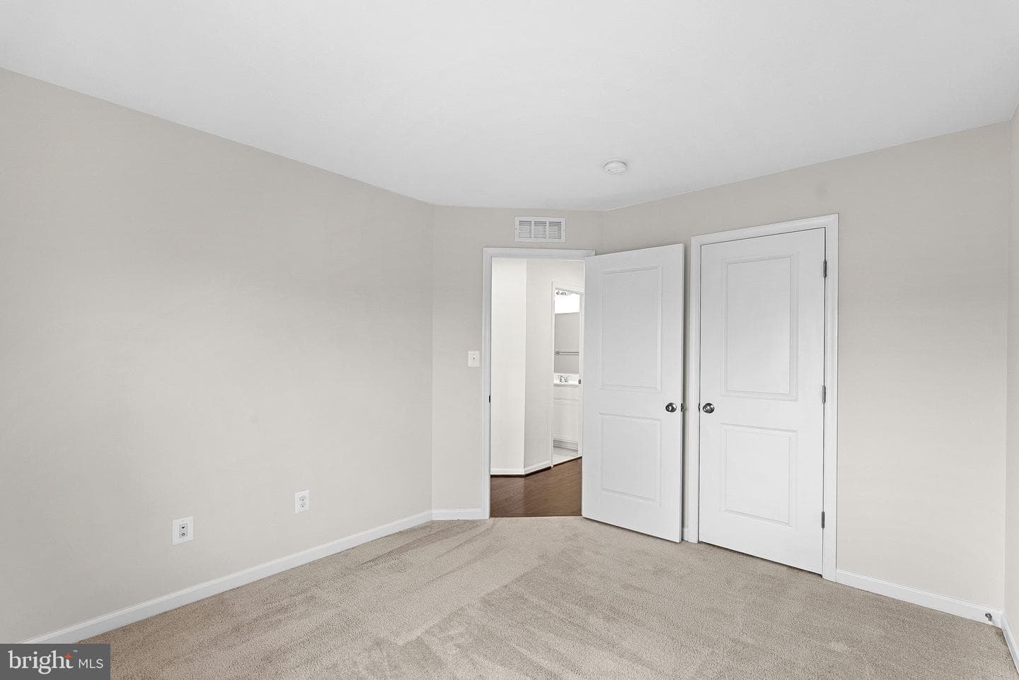 8192 Broad Place photo 31