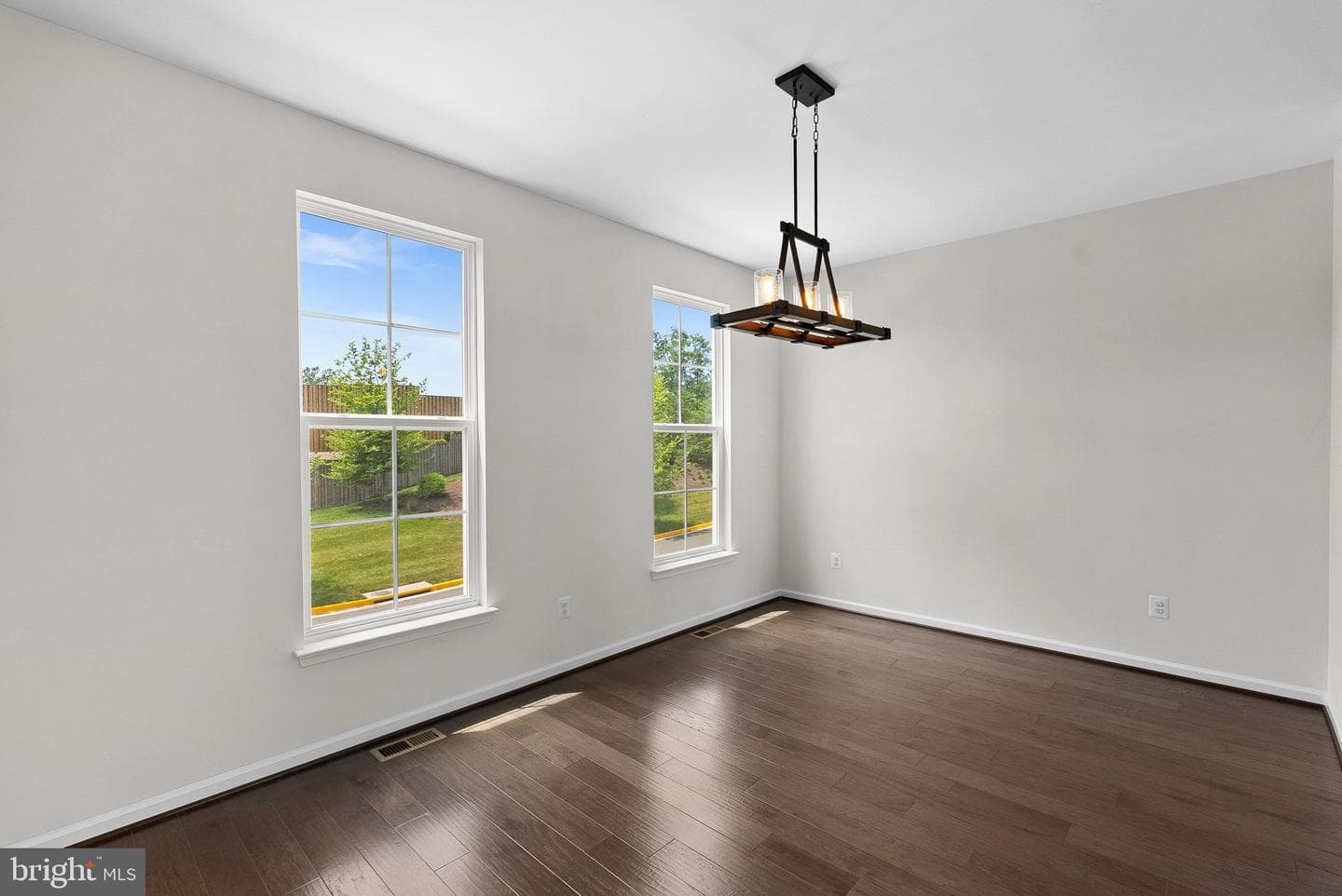 8192 Broad Place photo 9