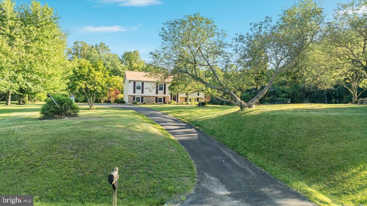 8201 Morningside Drive photo 2
