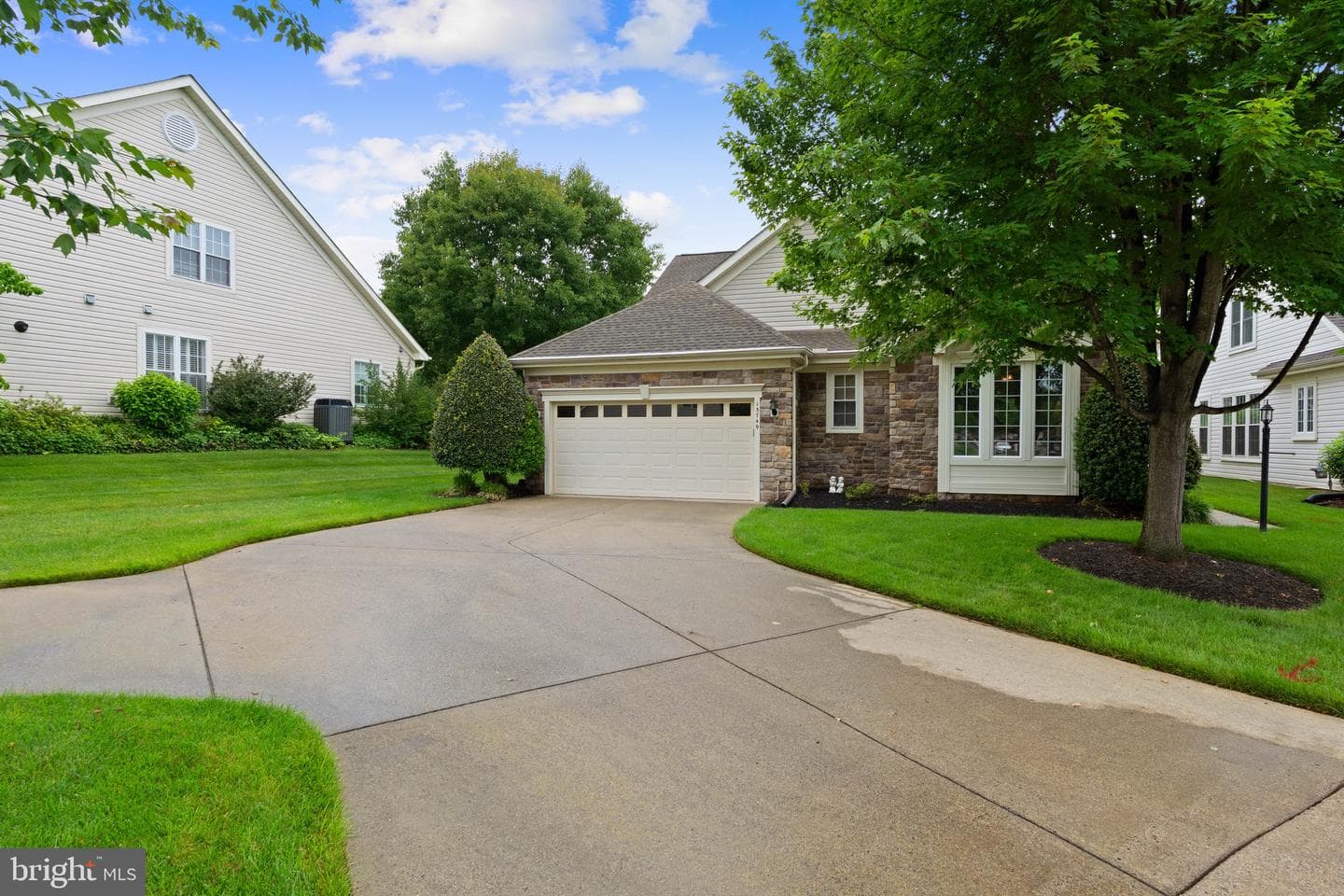 13749 Heritage Valley Way photo 2