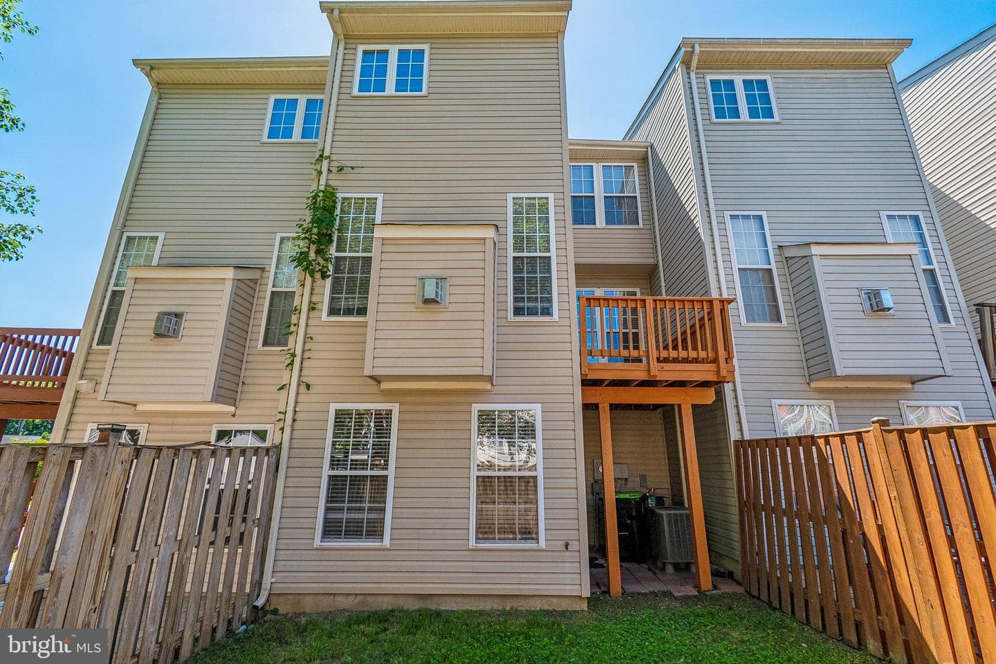 15823 Bobolink Drive photo 25
