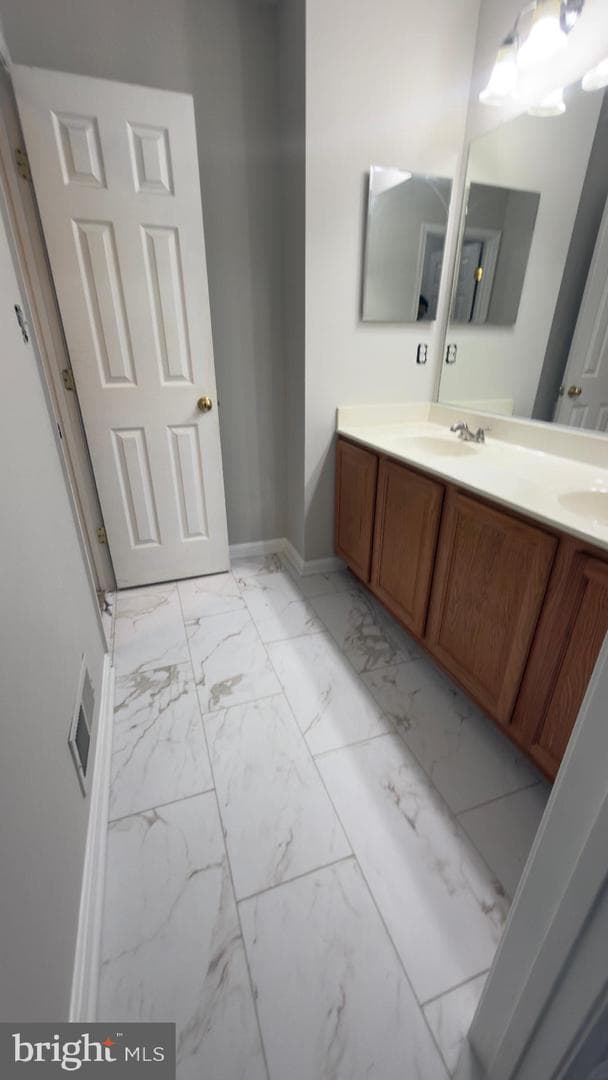 13083 Sidlaw Hills Lane photo 11